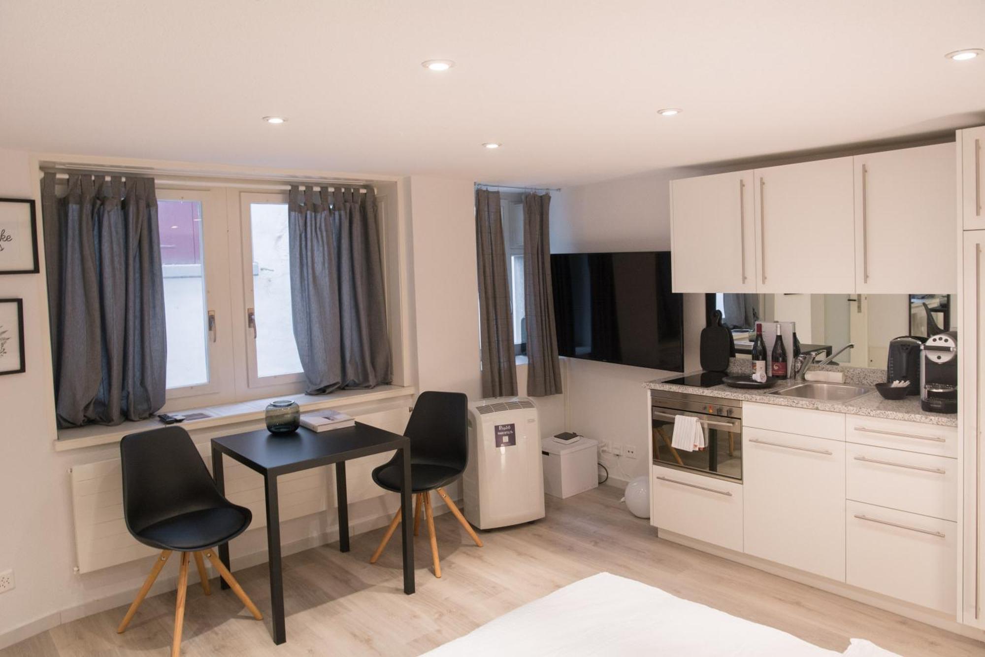 Top City Center Location By Airhome Ζουγκ Εξωτερικό φωτογραφία